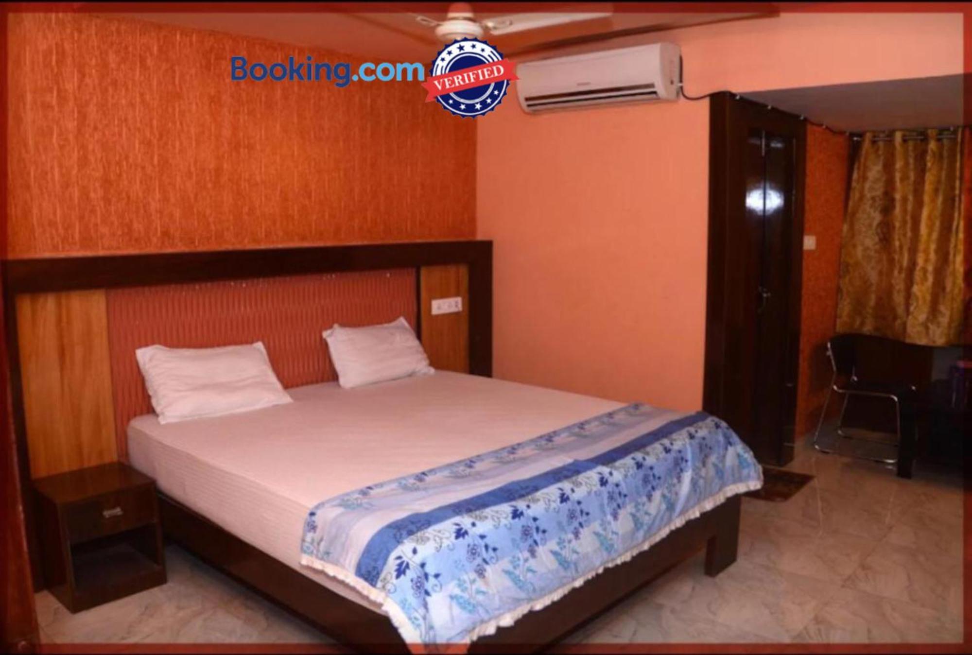 Hotel Swastik Guest House Varanasi - Perfect Location And Comfortable Room Exterior foto