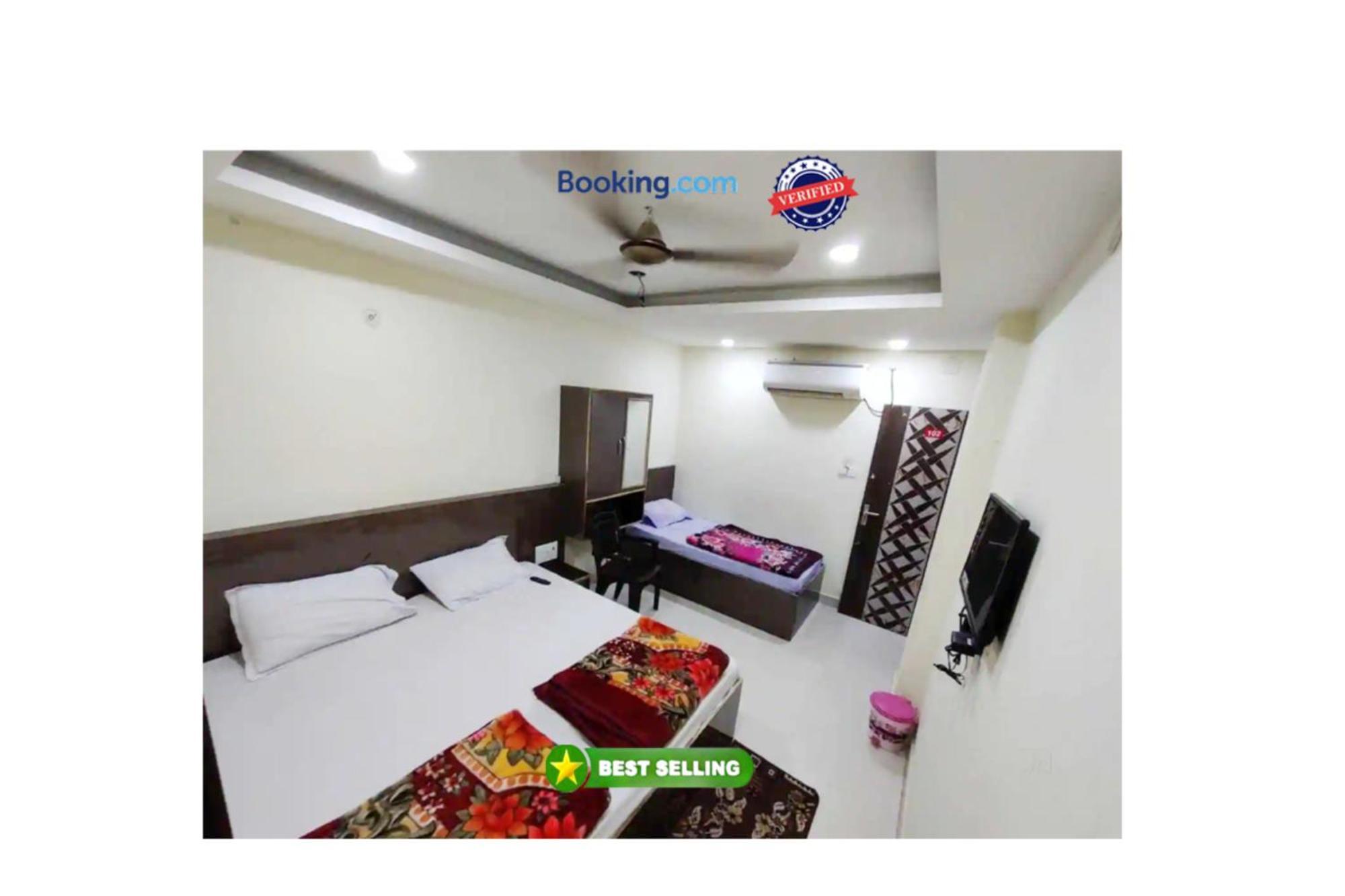 Hotel Swastik Guest House Varanasi - Perfect Location And Comfortable Room Exterior foto